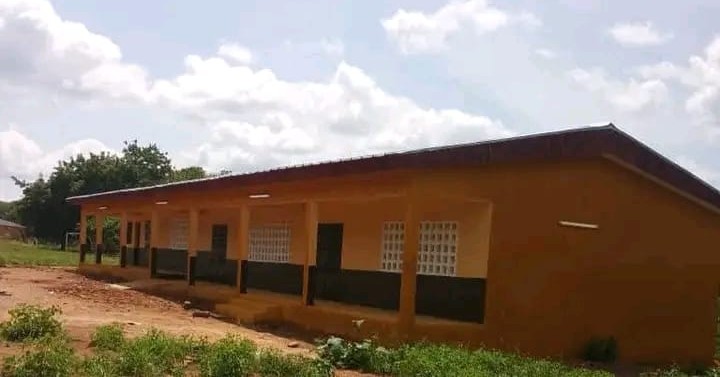 Katiola : de nouvelles infrastructures scolaires inaugurées à Niémonkaha pour améliorer les conditions d’apprentissage
